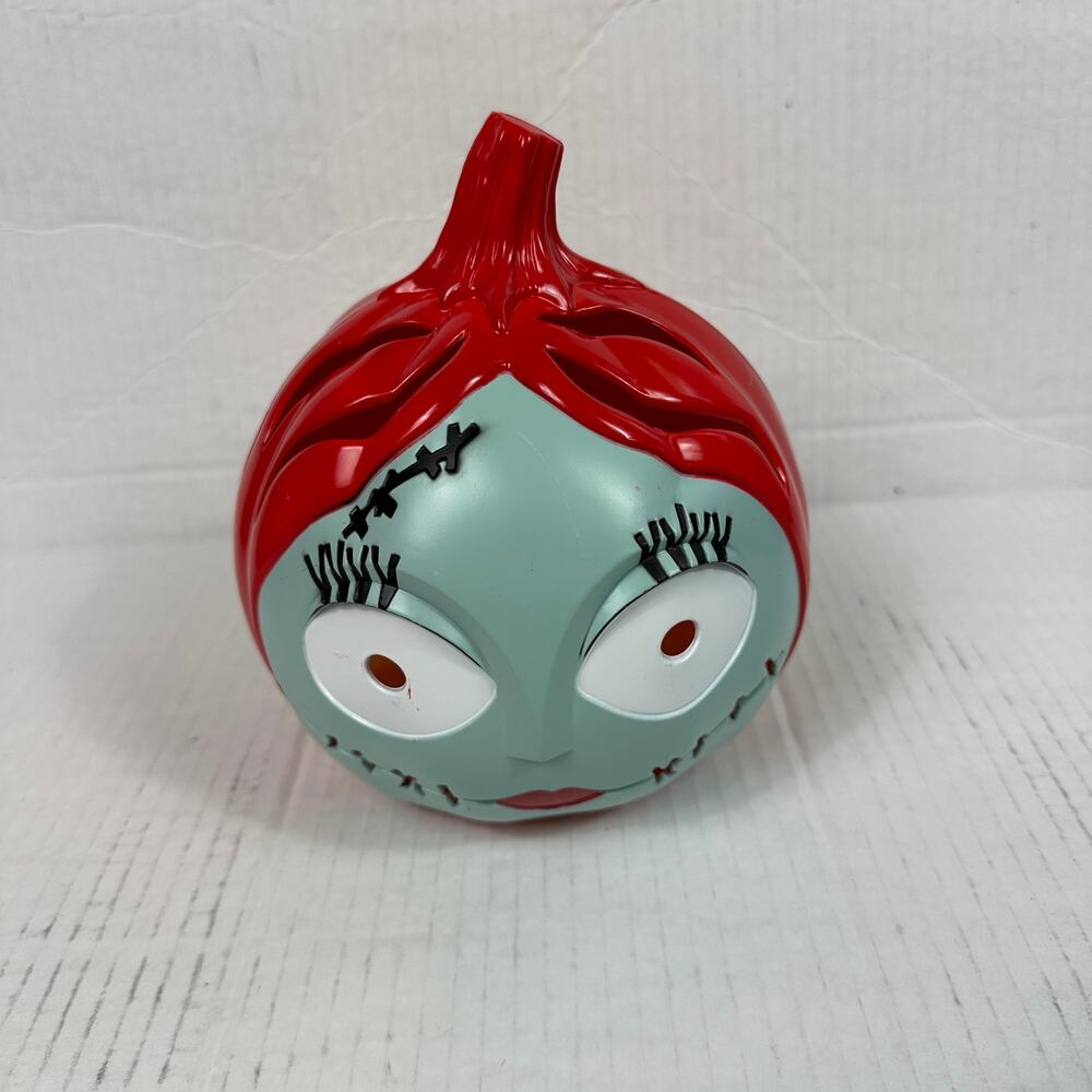 Disney Nightmare Before Christmas Mini 3” Sally Light Up Pumpkin Head Plastic